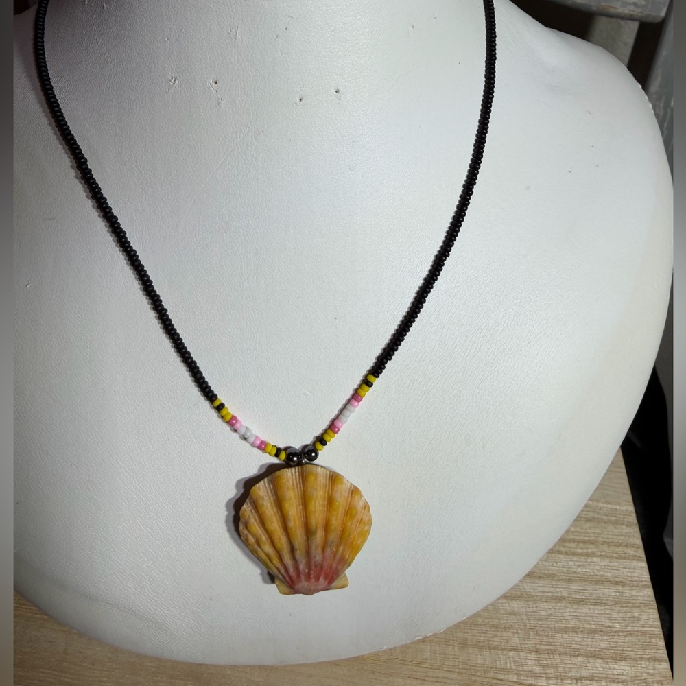 Handcrafted Sunrise Shell and Black, Yellow & Pink Beaded Necklace - Picture 2 of 8